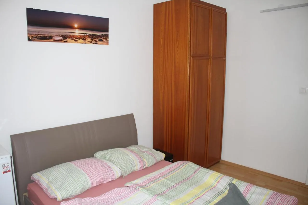 Stadtpark Rooms Vienna Austria