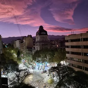 https://garibaldi-mendoza.hotelsmendoza.com