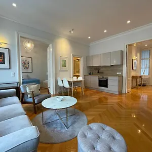 Luxury 2br Neubaugasse Vienna