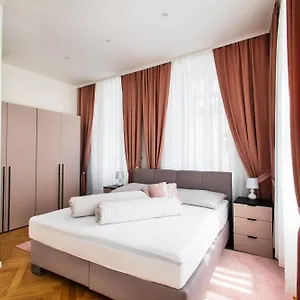 Royal Residences Viena