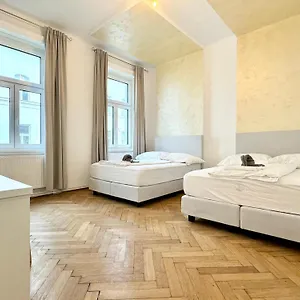 Appartamento Luxury At Famous Kutschkermarkt, Vienna