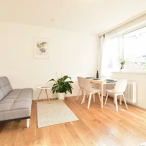  Apartment Peaceful Studio Near Center Österreich