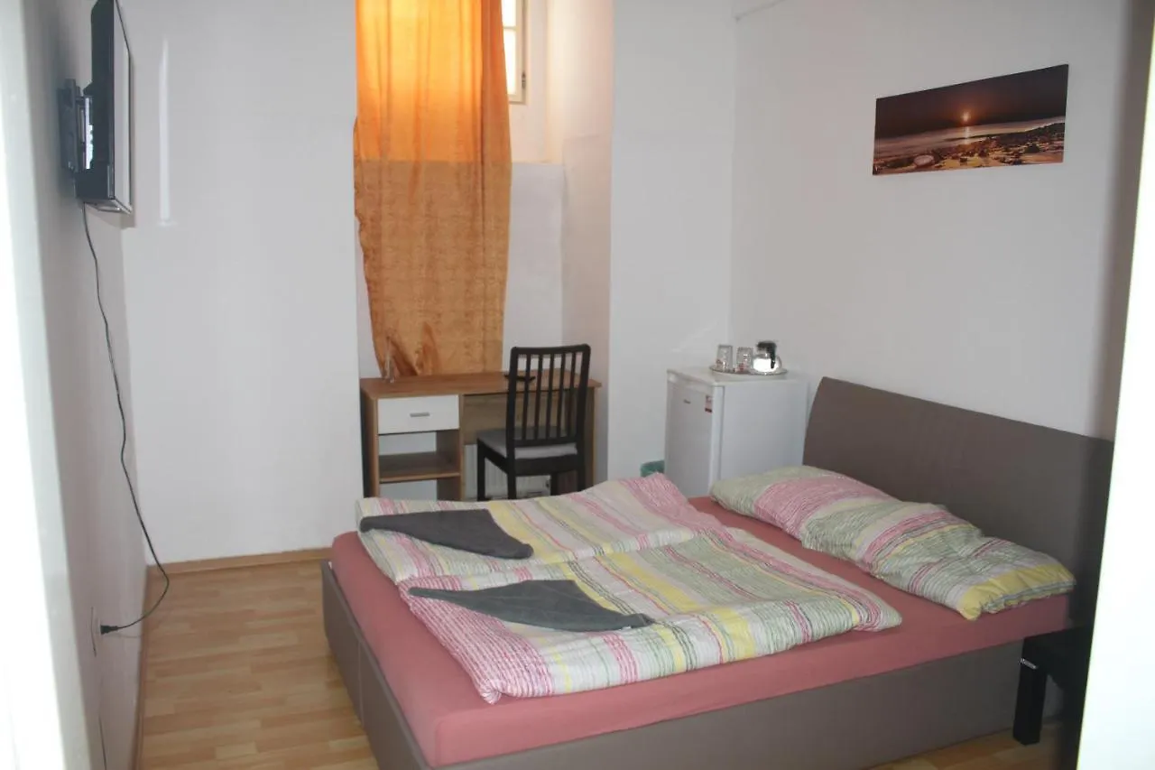 Stadtpark Rooms Βιέννη Δωμάτια σε οικογενειακή κατοικία