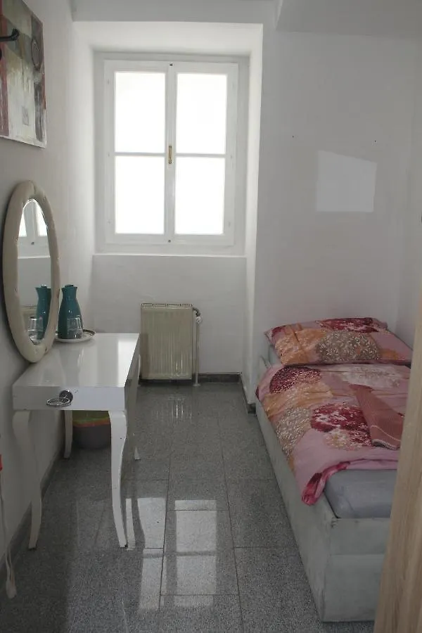 Stadtpark Rooms Βιέννη Δωμάτια σε οικογενειακή κατοικία