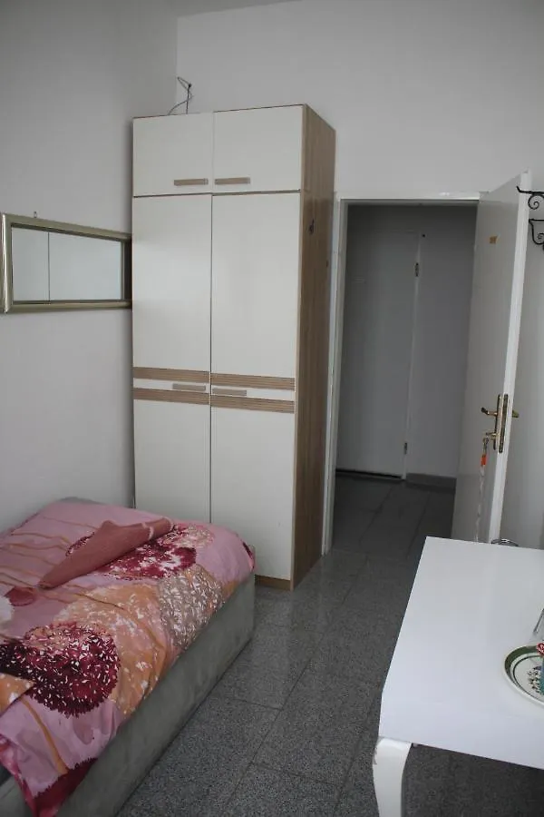 Stadtpark Rooms Vienna Alloggio in famiglia